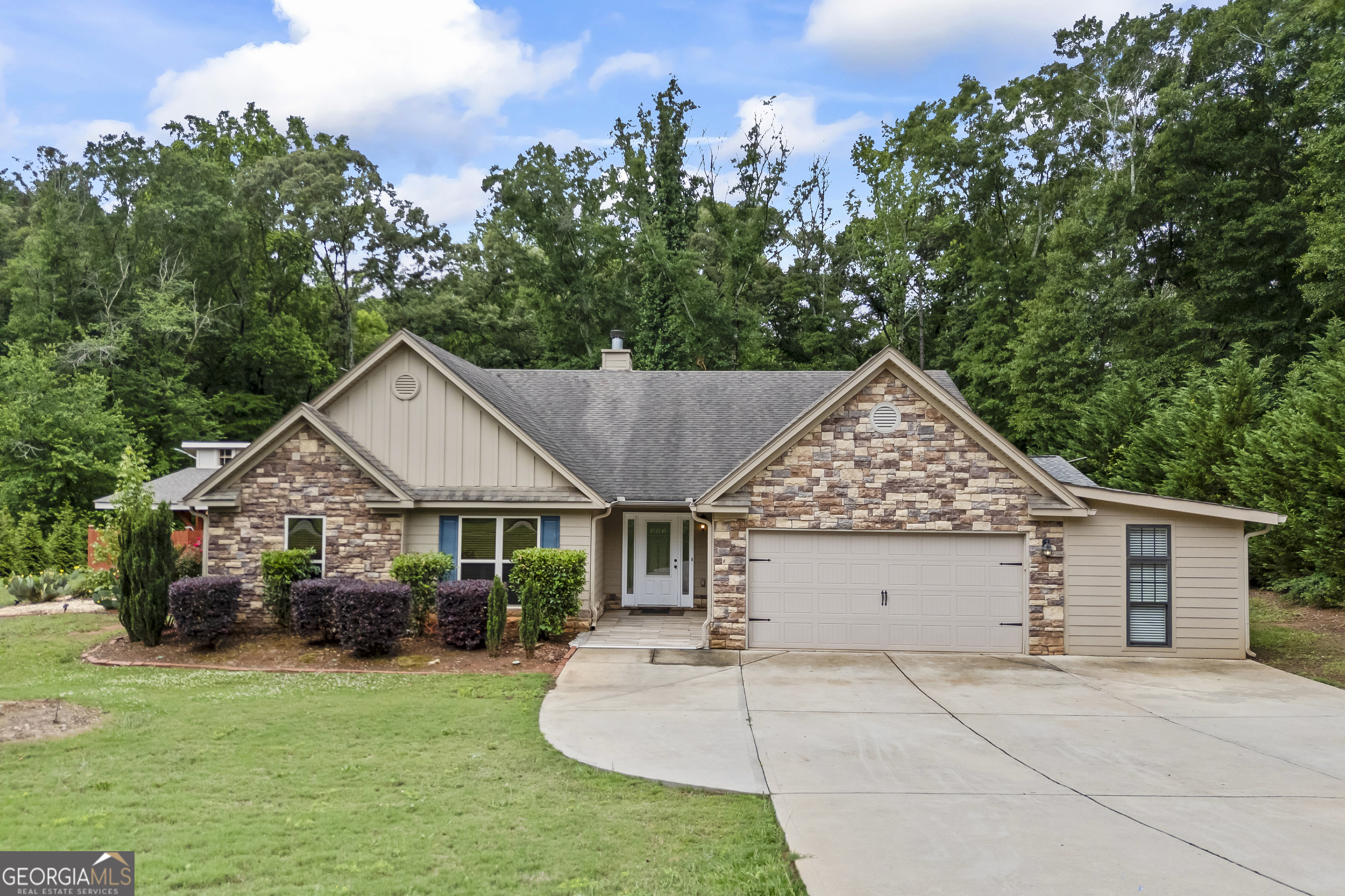 681 Carla Court Property Photo 1