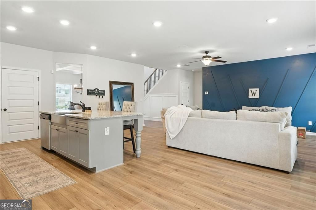 167 Classica Drive Property Photo 8