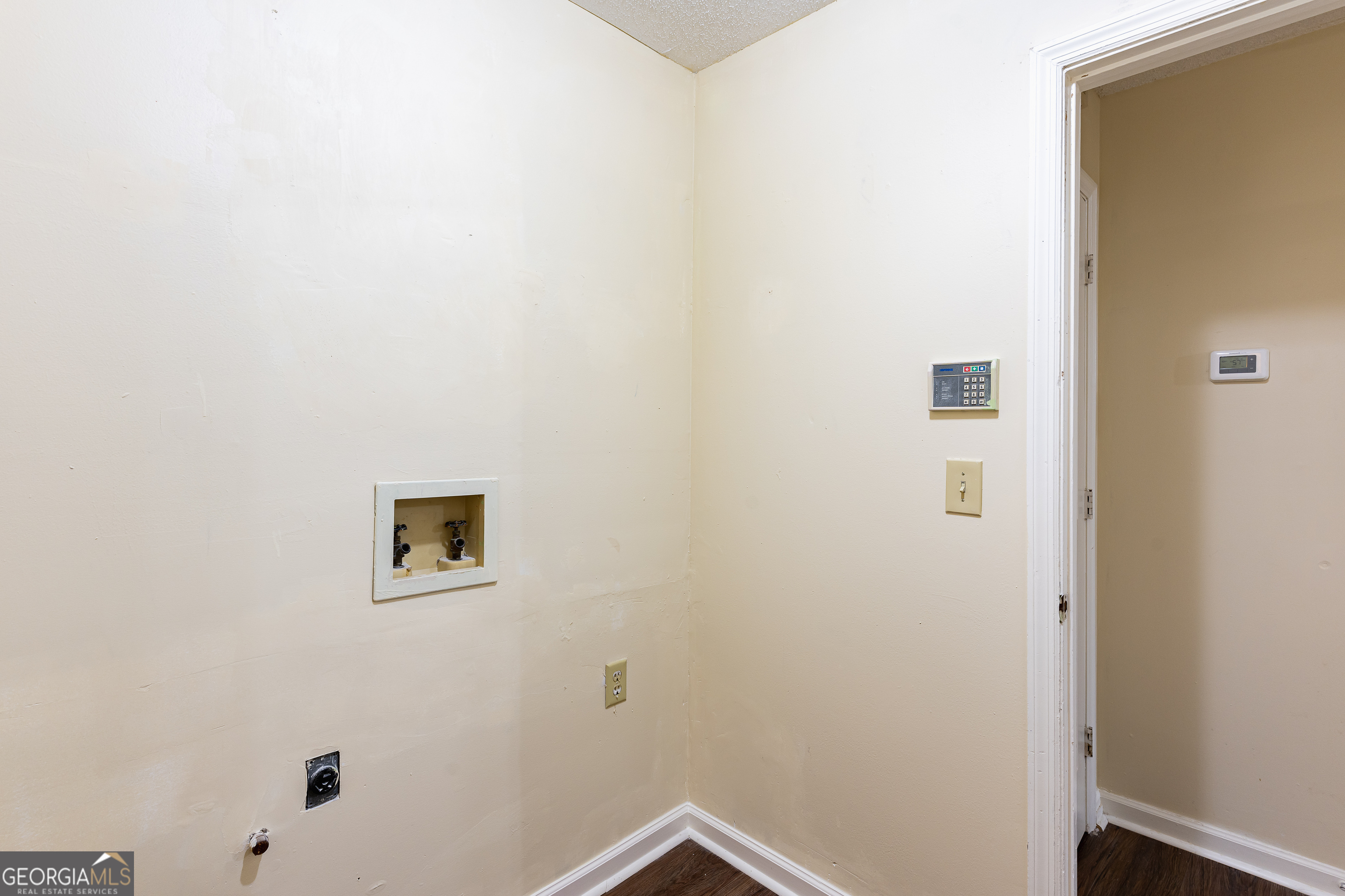 3821 Rex Mill Square Property Photo 9