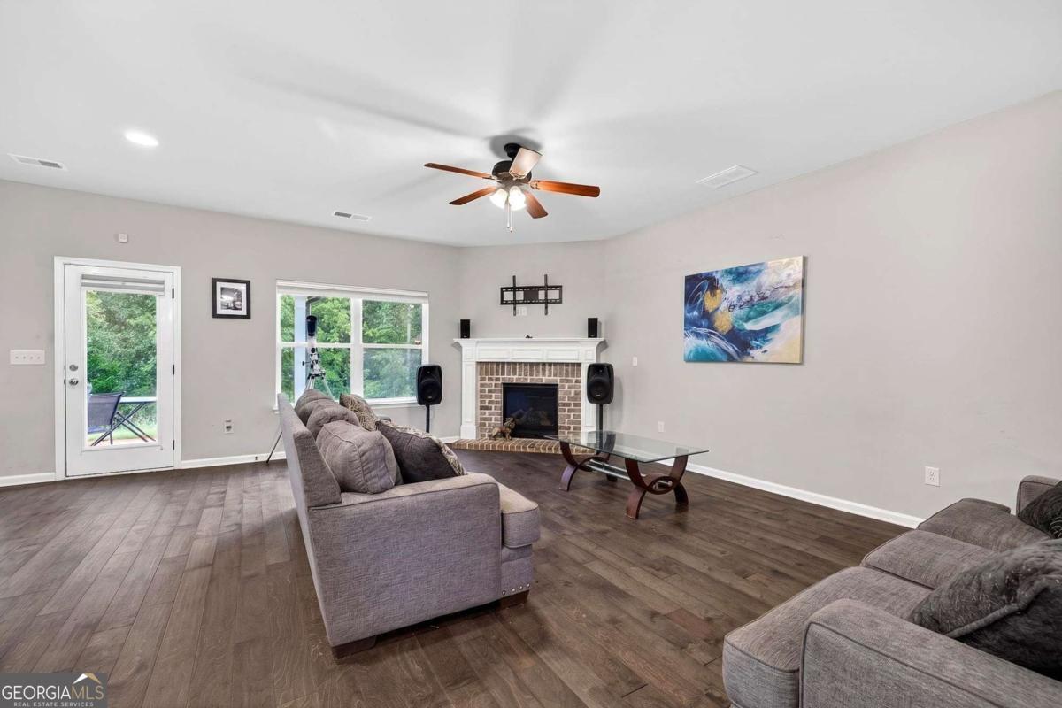 220 Seth Terrace Property Photo 11