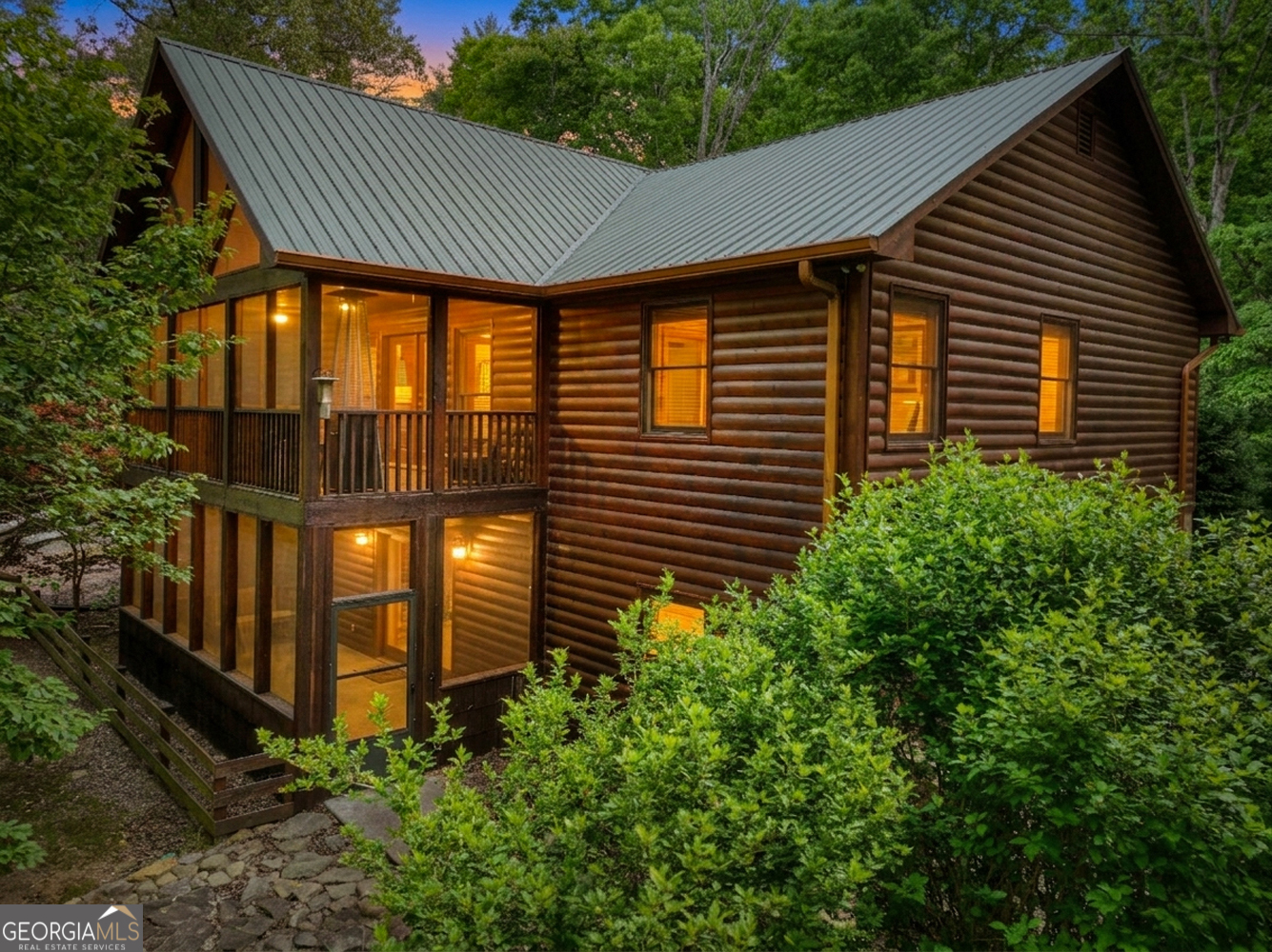 141 Gallery Court Property Photo 2