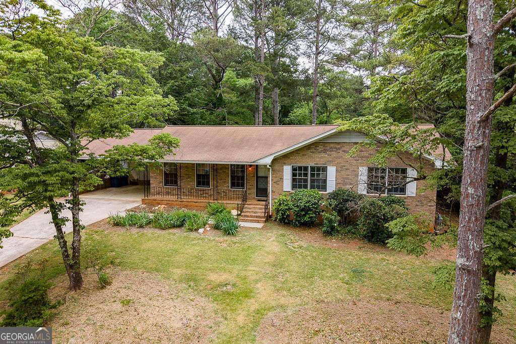 265 University Circle Property Photo 1