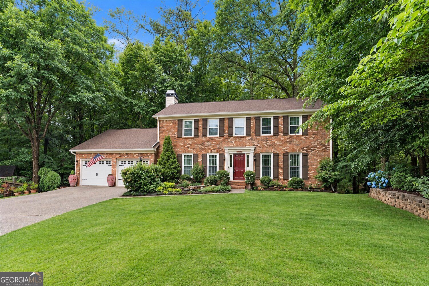 2112 Rockland Court Property Photo 1