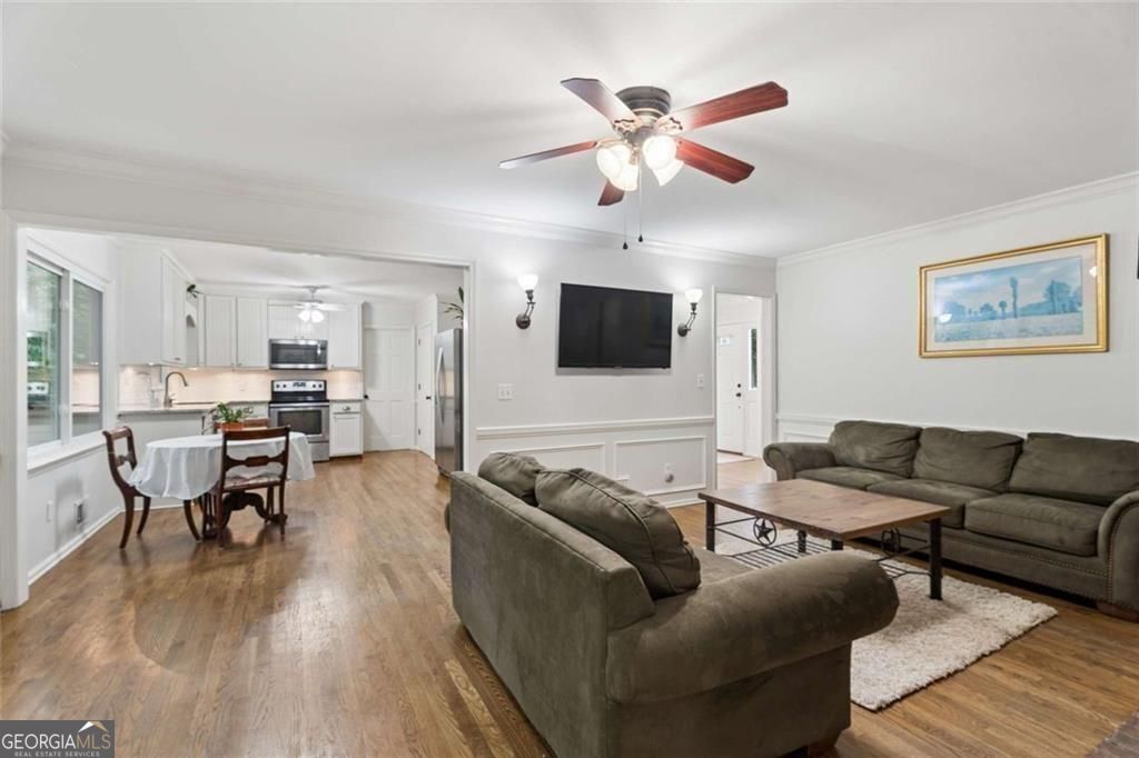 2112 Rockland Court Property Photo 12