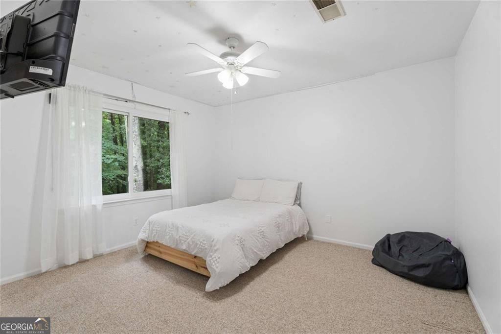 2112 Rockland Court Property Photo 25