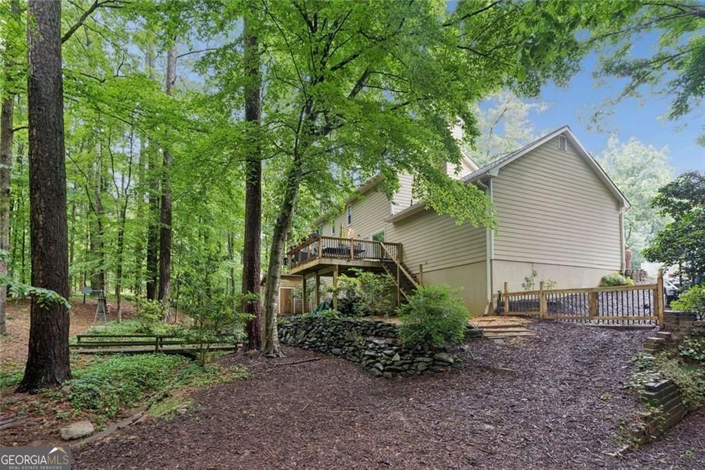 2112 Rockland Court Property Photo 38