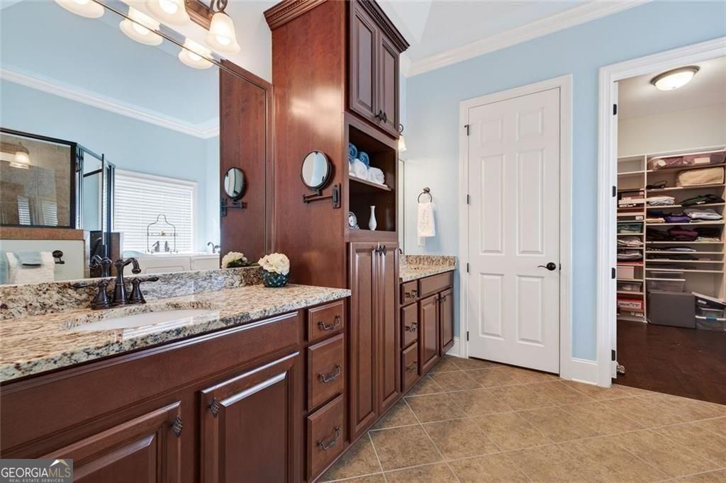 11192 Brookhavenclub Drive Property Photo 13