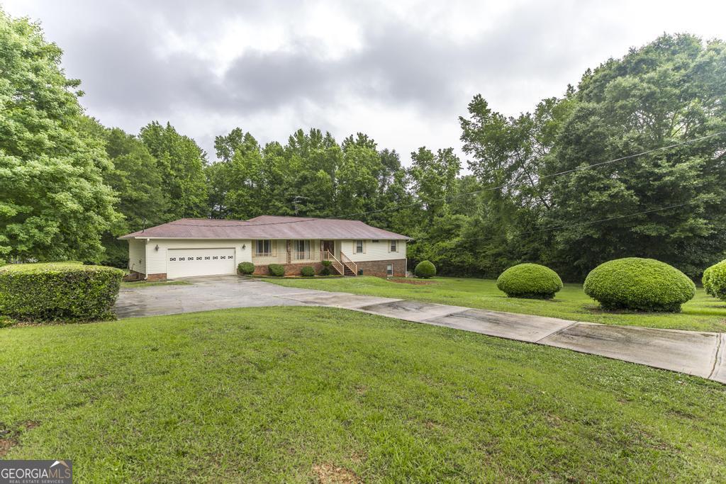 411 Hickory Lane Property Photo 1