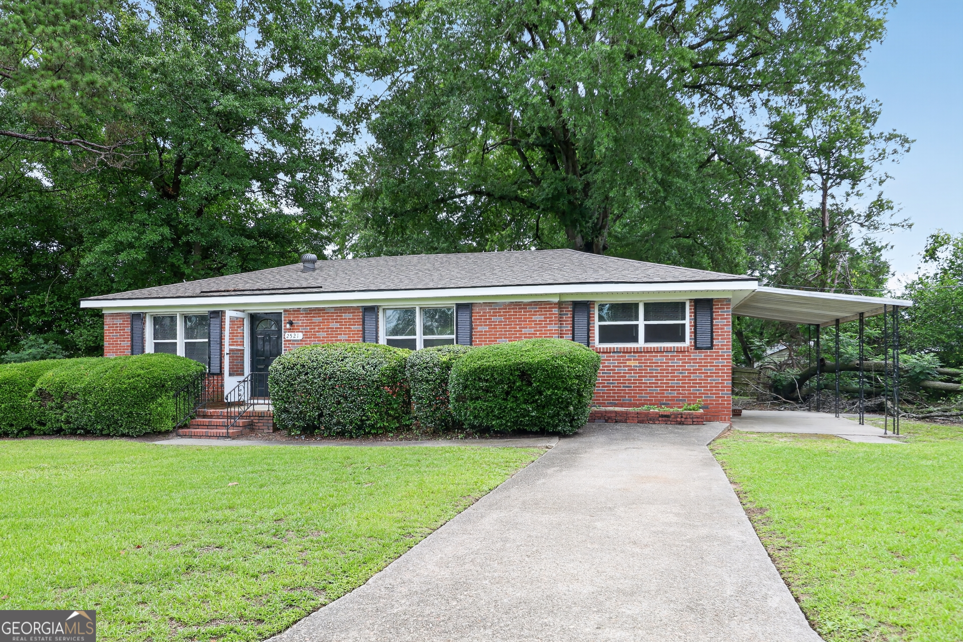 2521 Briarwood Avenue Property Photo 1