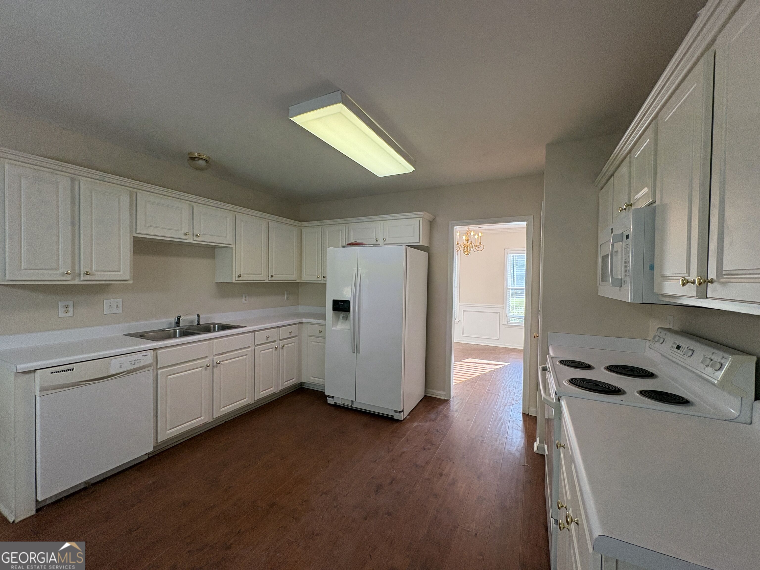 3409 White Sands Way Property Photo 4