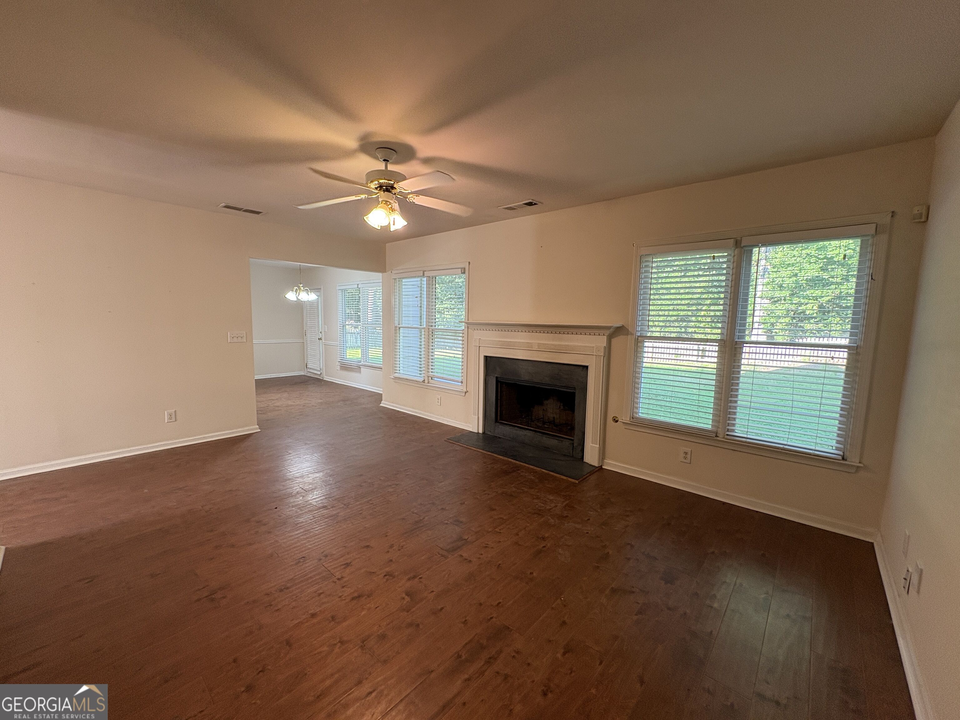 3409 White Sands Way Property Photo 8