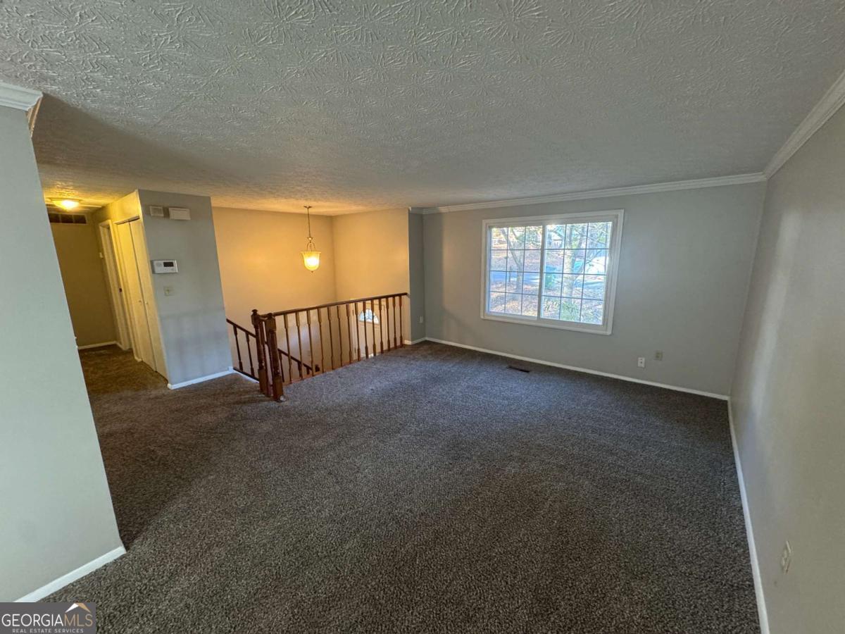 1882 Corduroy Court Property Photo 5