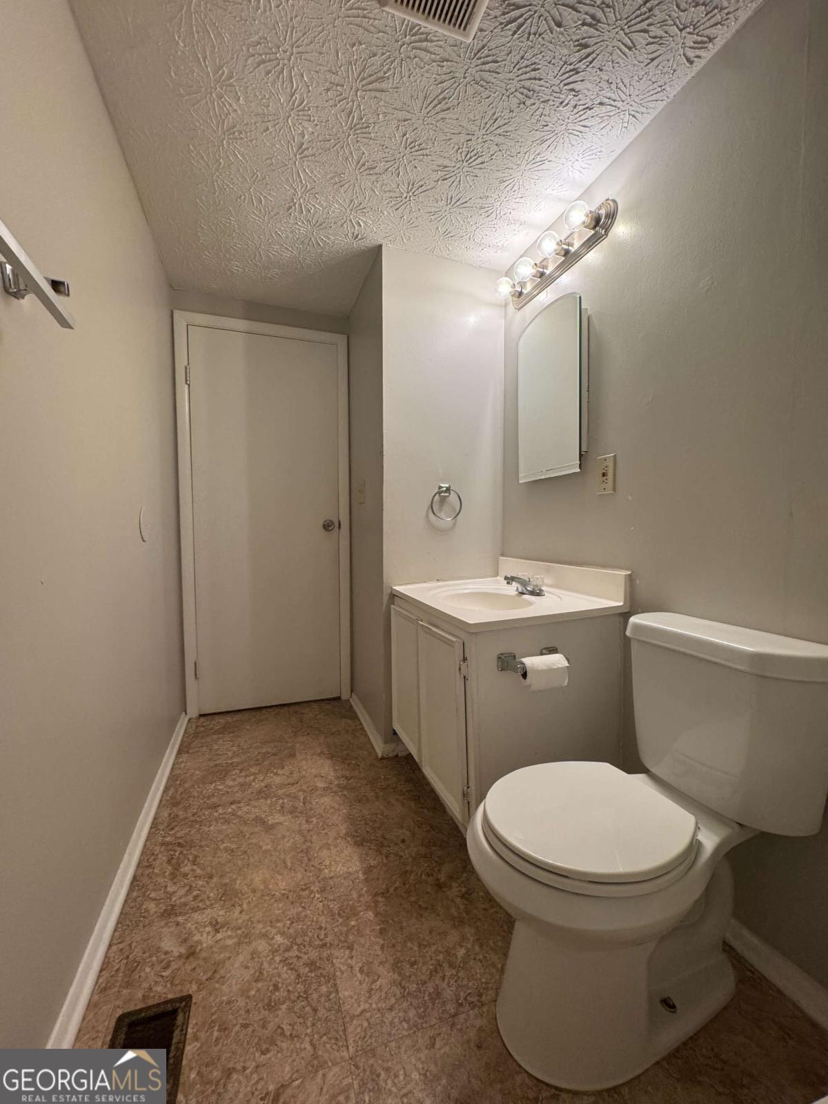 1882 Corduroy Court Property Photo 12
