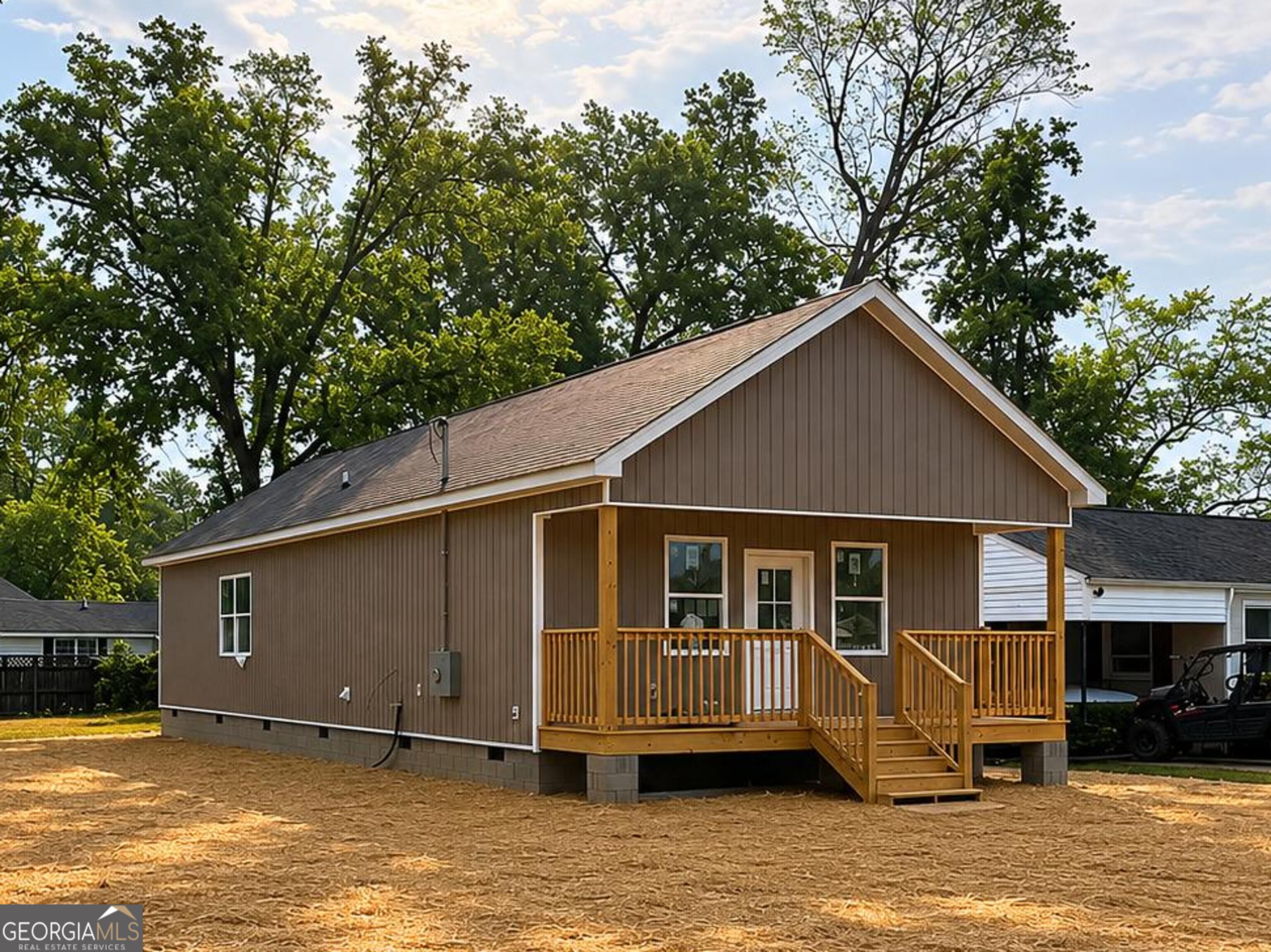 14 Lake Shore Loop Property Photo 1