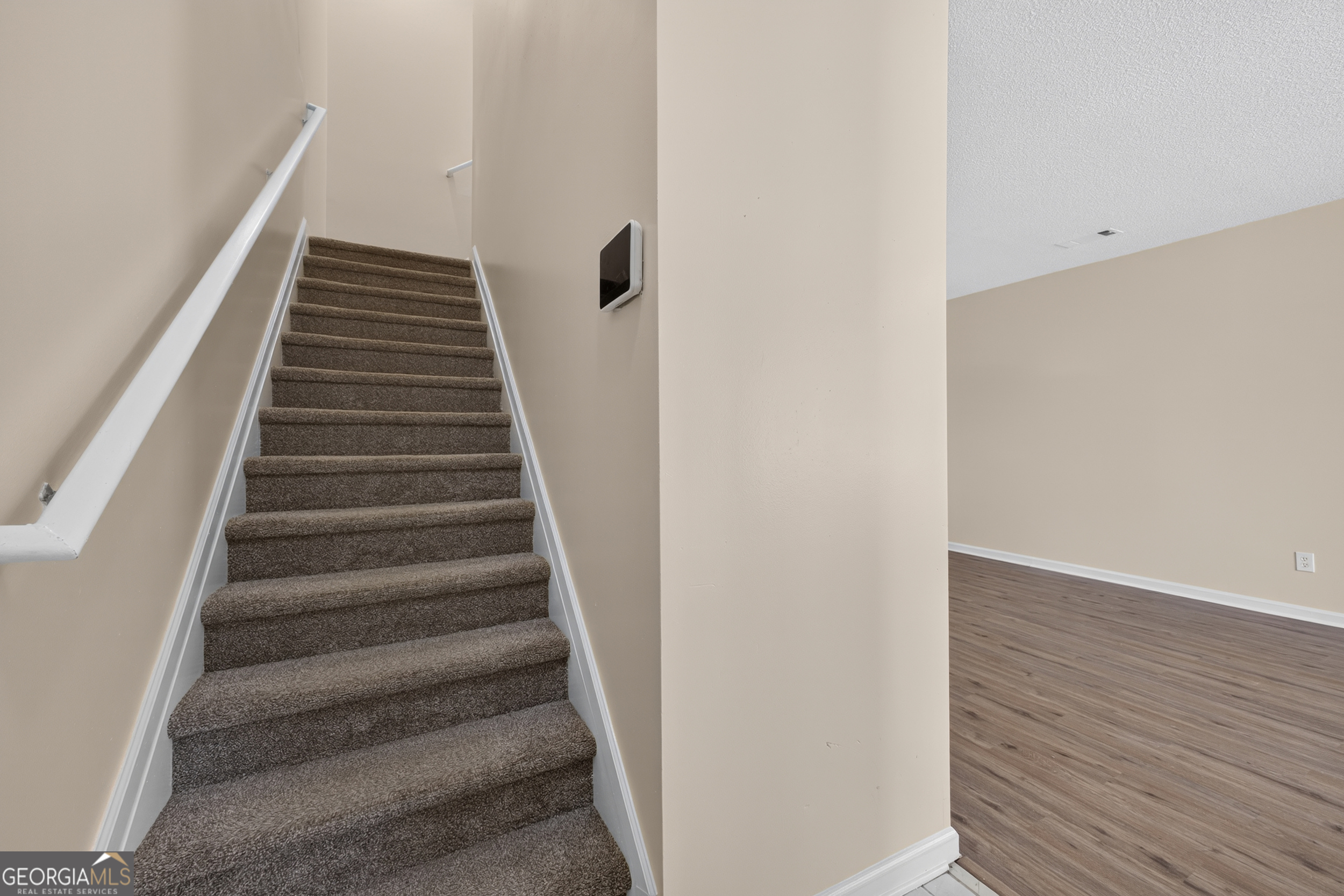 1471 Riverrock Trail Property Photo 4