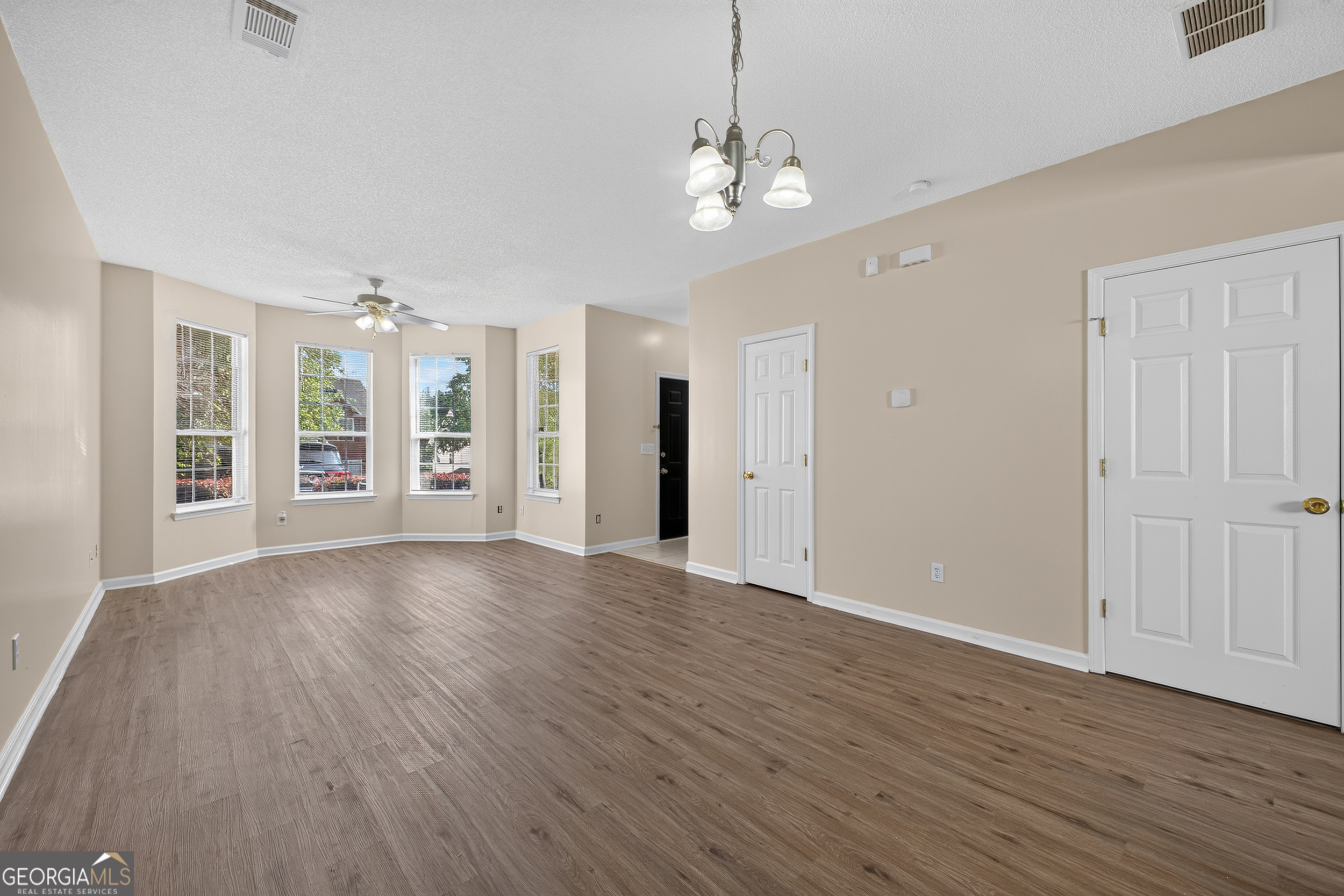1471 Riverrock Trail Property Photo 11