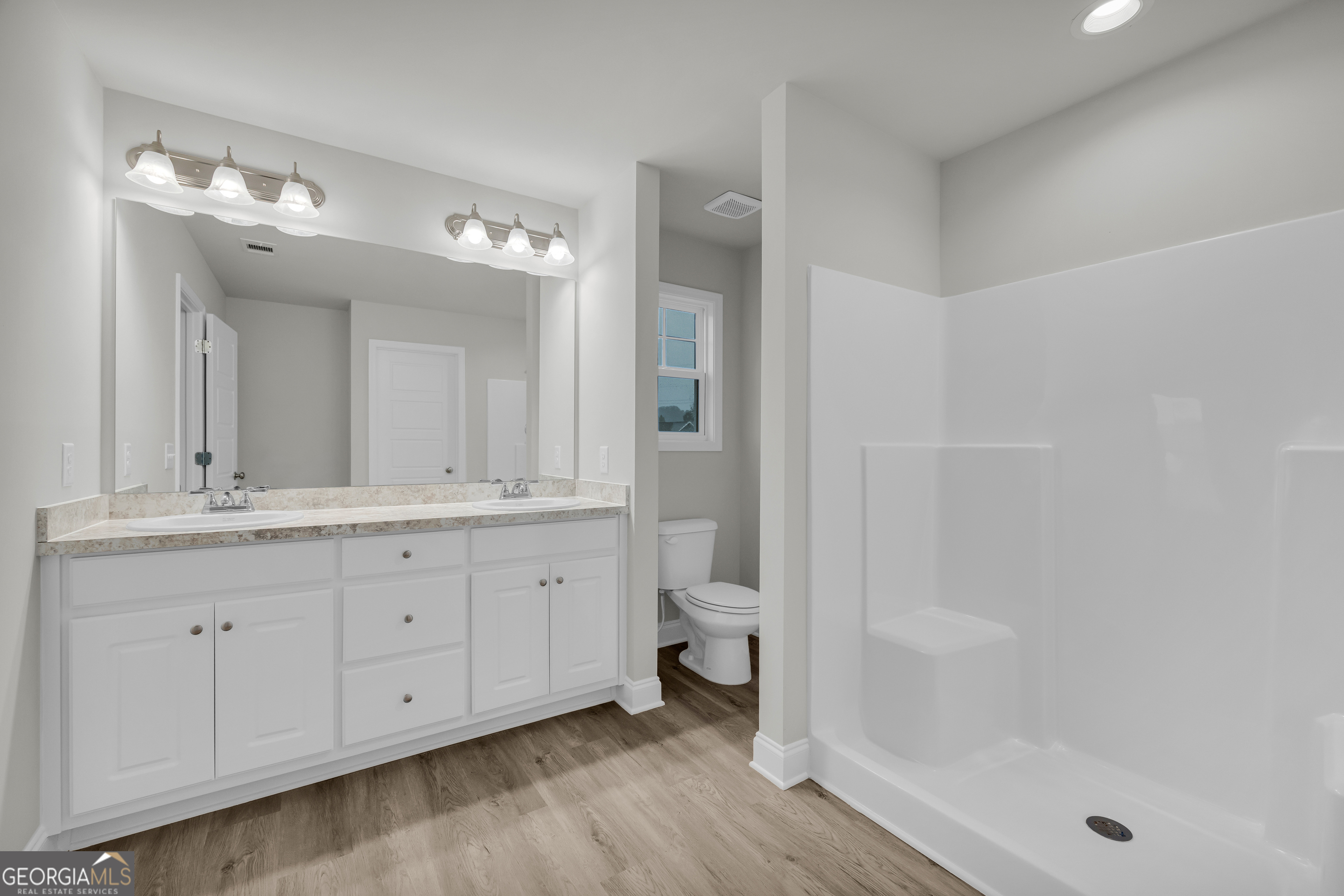 35 Sewell Road Property Photo 6