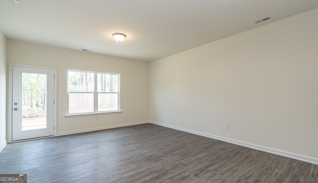 126 Cottage Court Lot 8a Property Photo 6