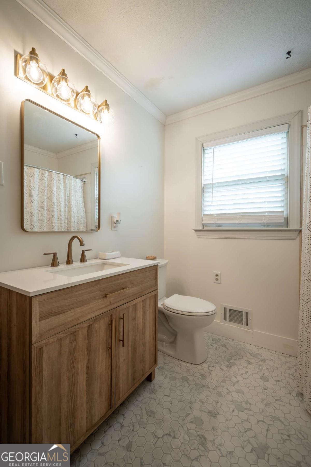 135 Tara Way Property Photo 33