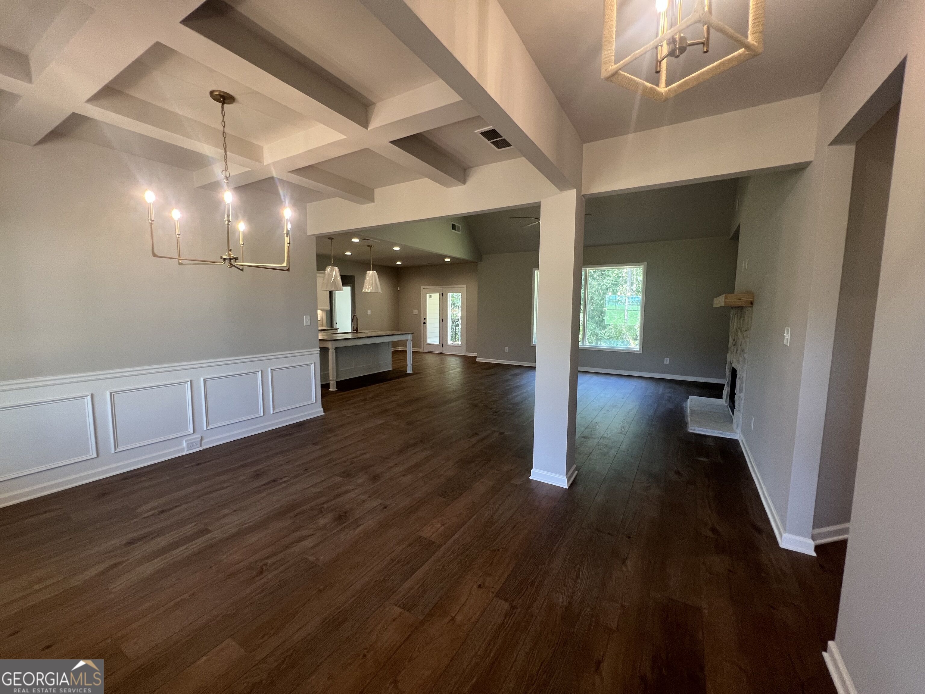 61 Root Drive # 18 Property Photo 4