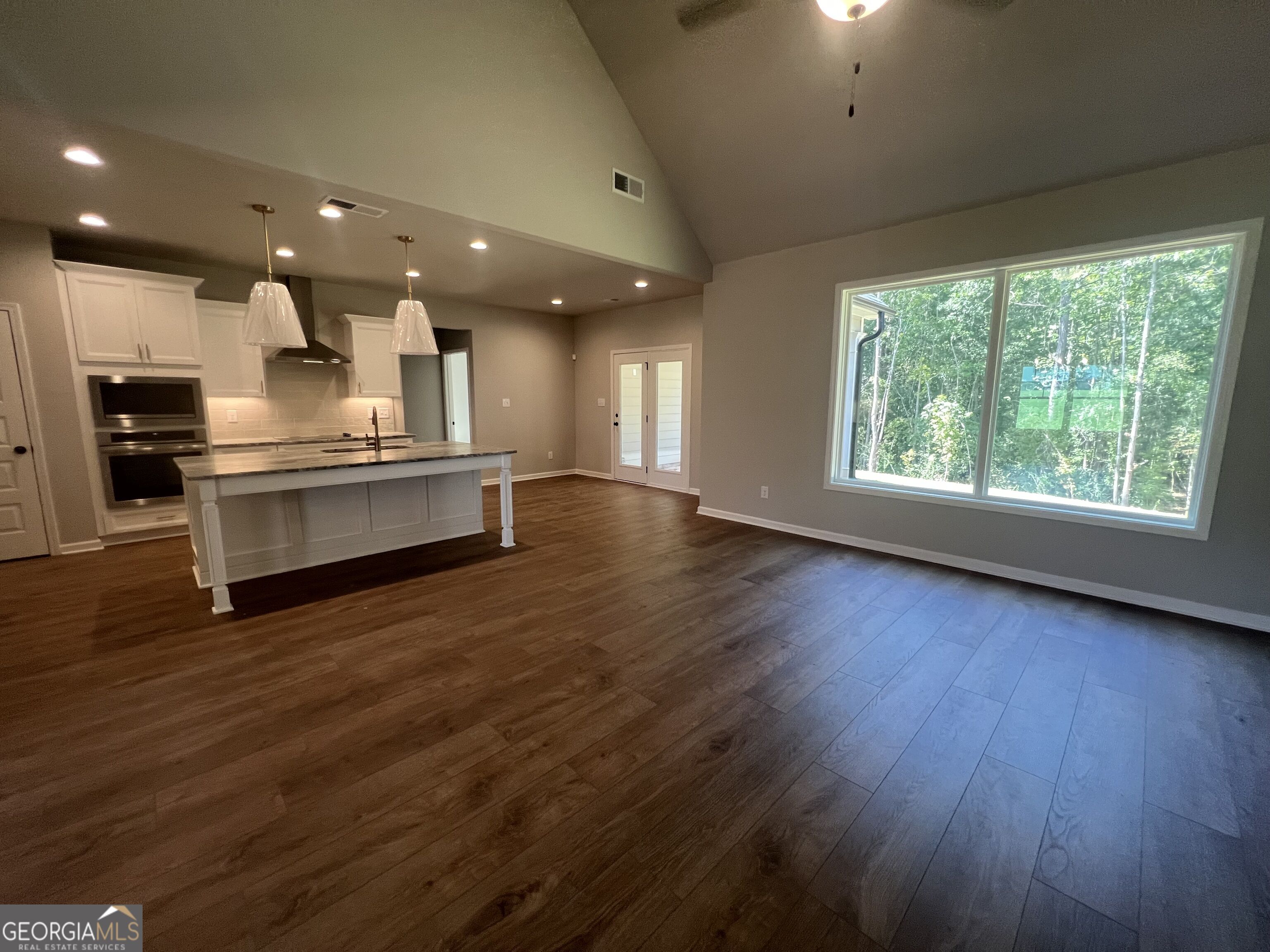 61 Root Drive # 18 Property Photo 8