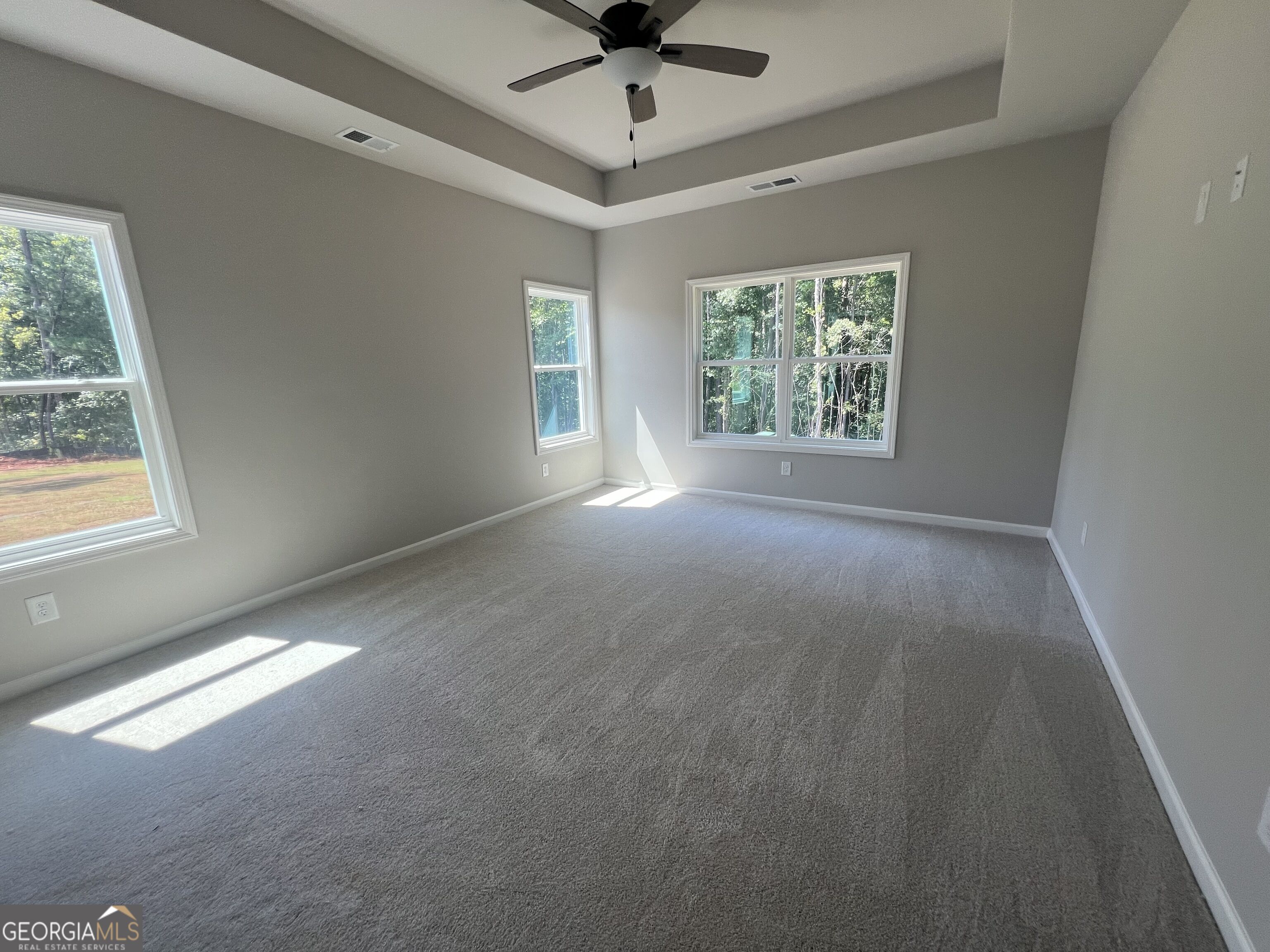 61 Root Drive # 18 Property Photo 15