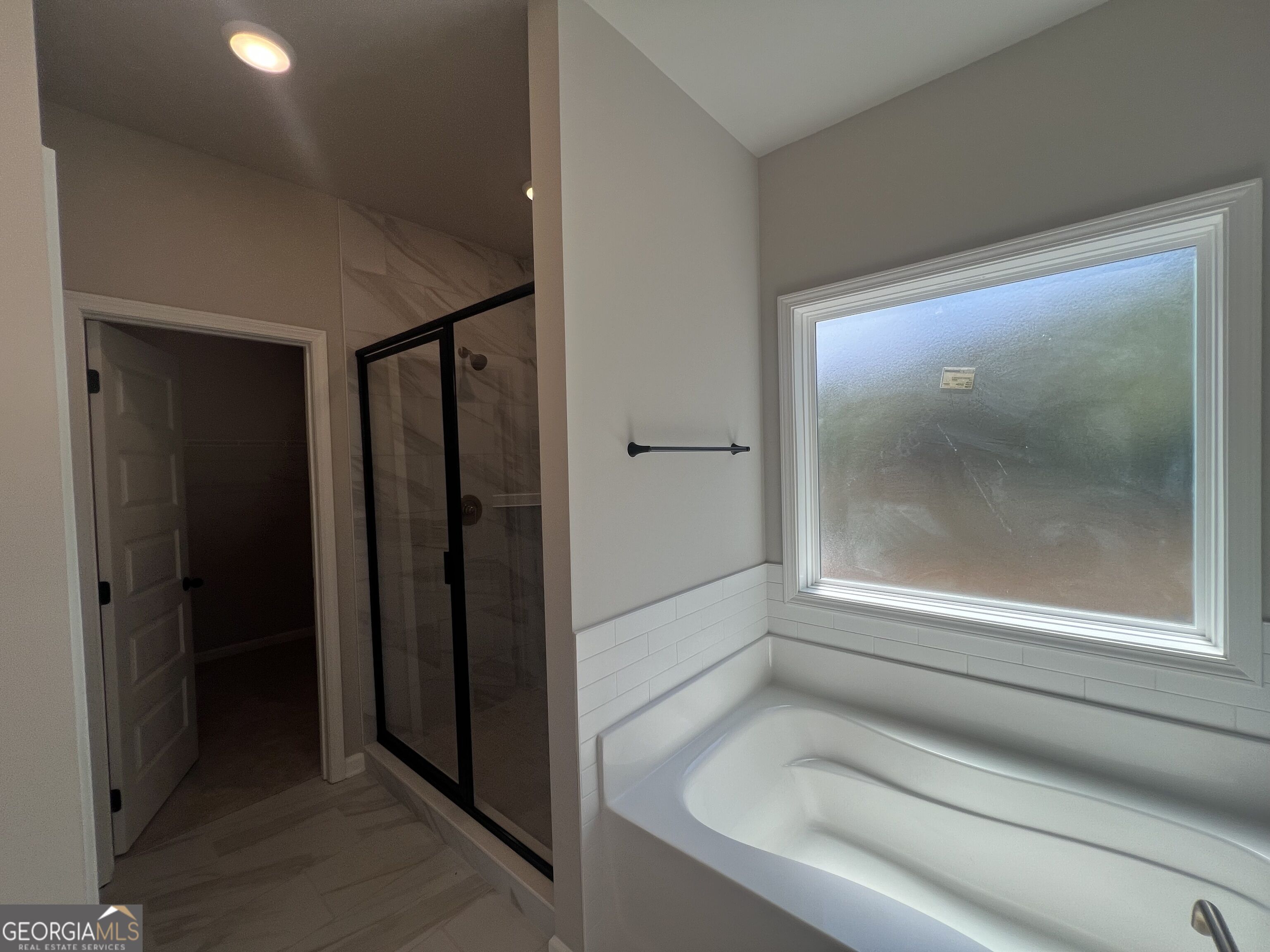 61 Root Drive # 18 Property Photo 18