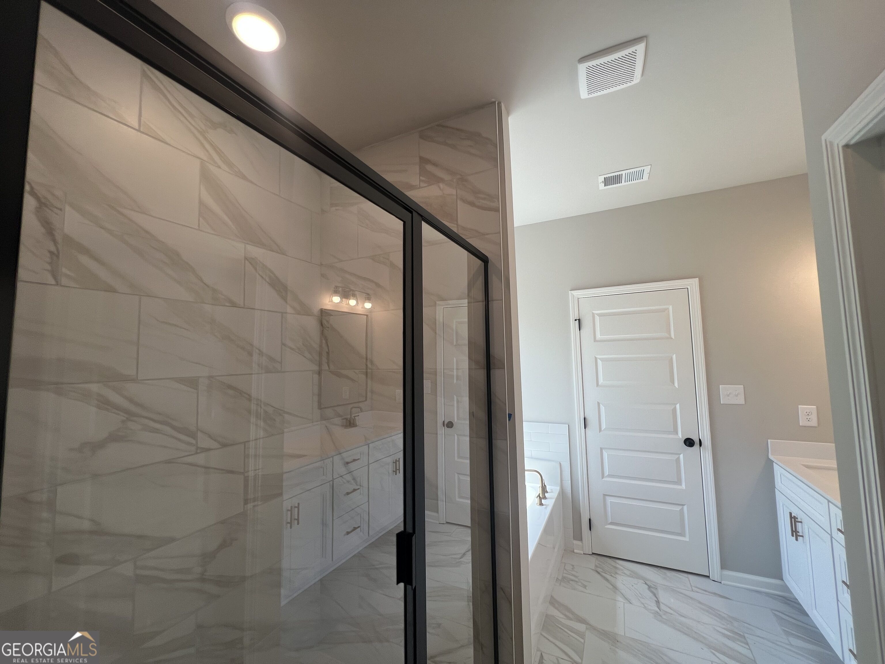 61 Root Drive # 18 Property Photo 19