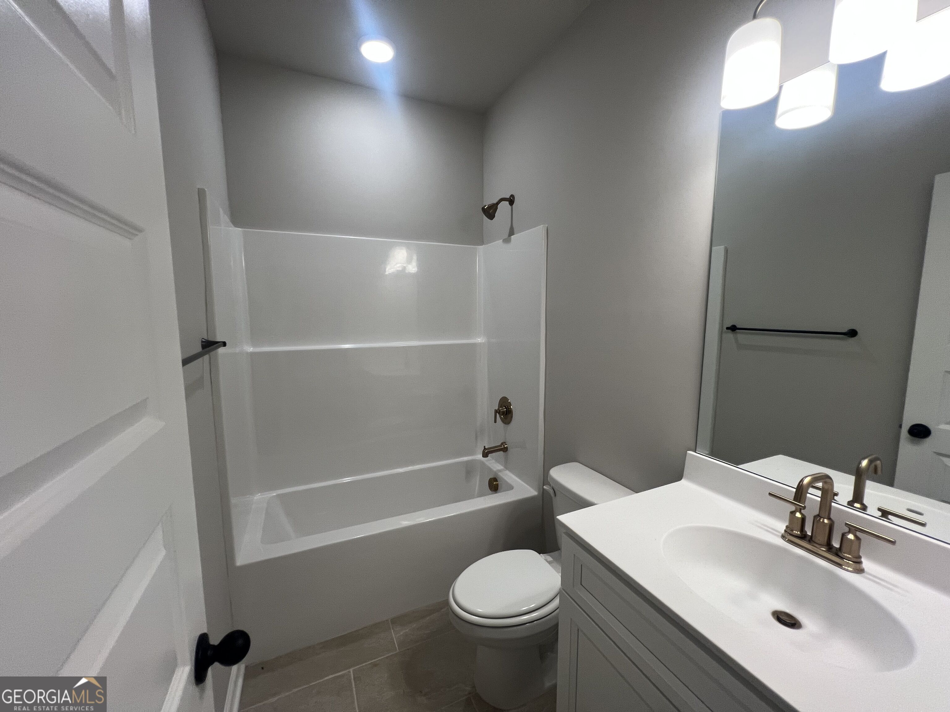 61 Root Drive # 18 Property Photo 25