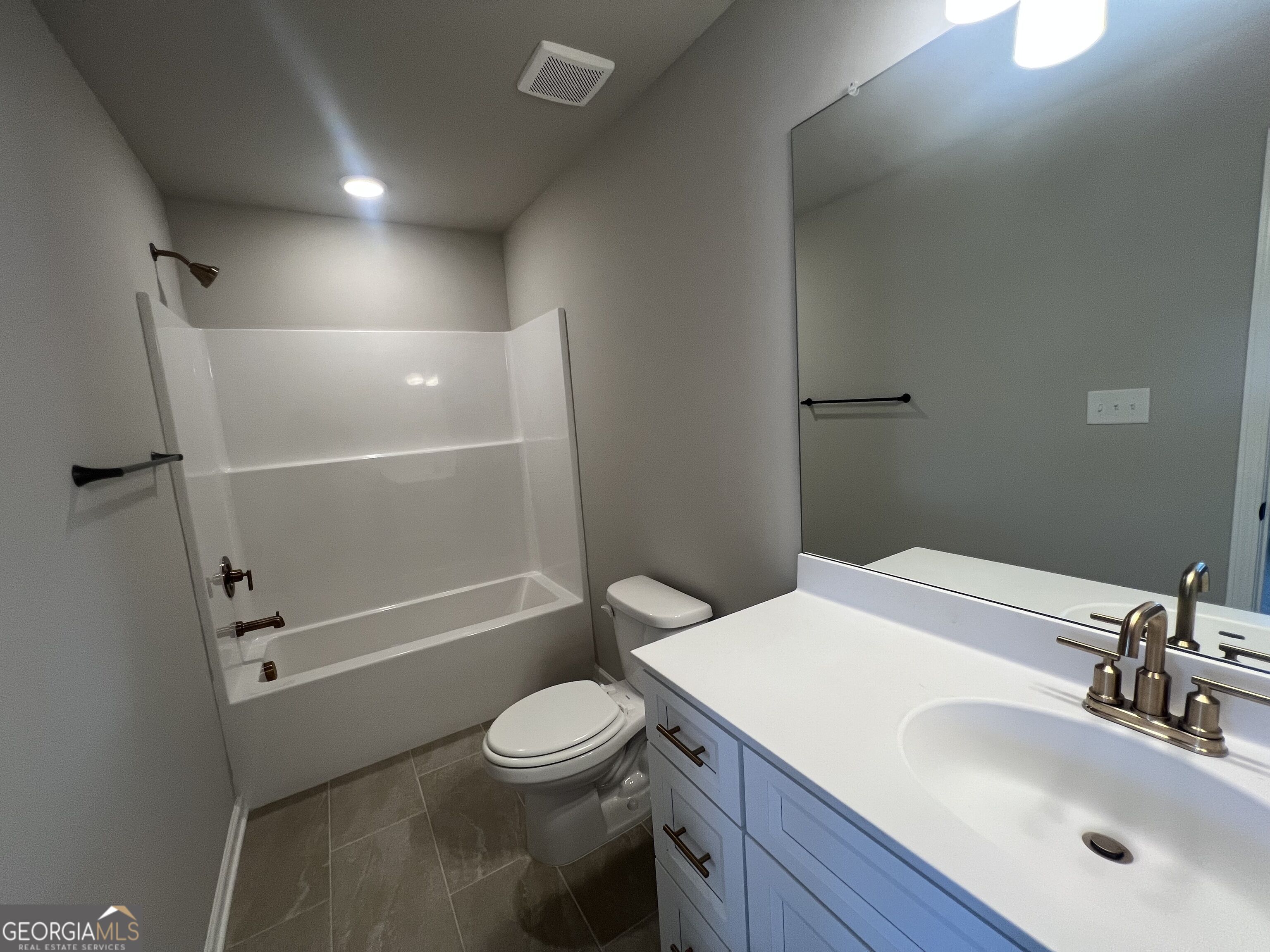 61 Root Drive # 18 Property Photo 29