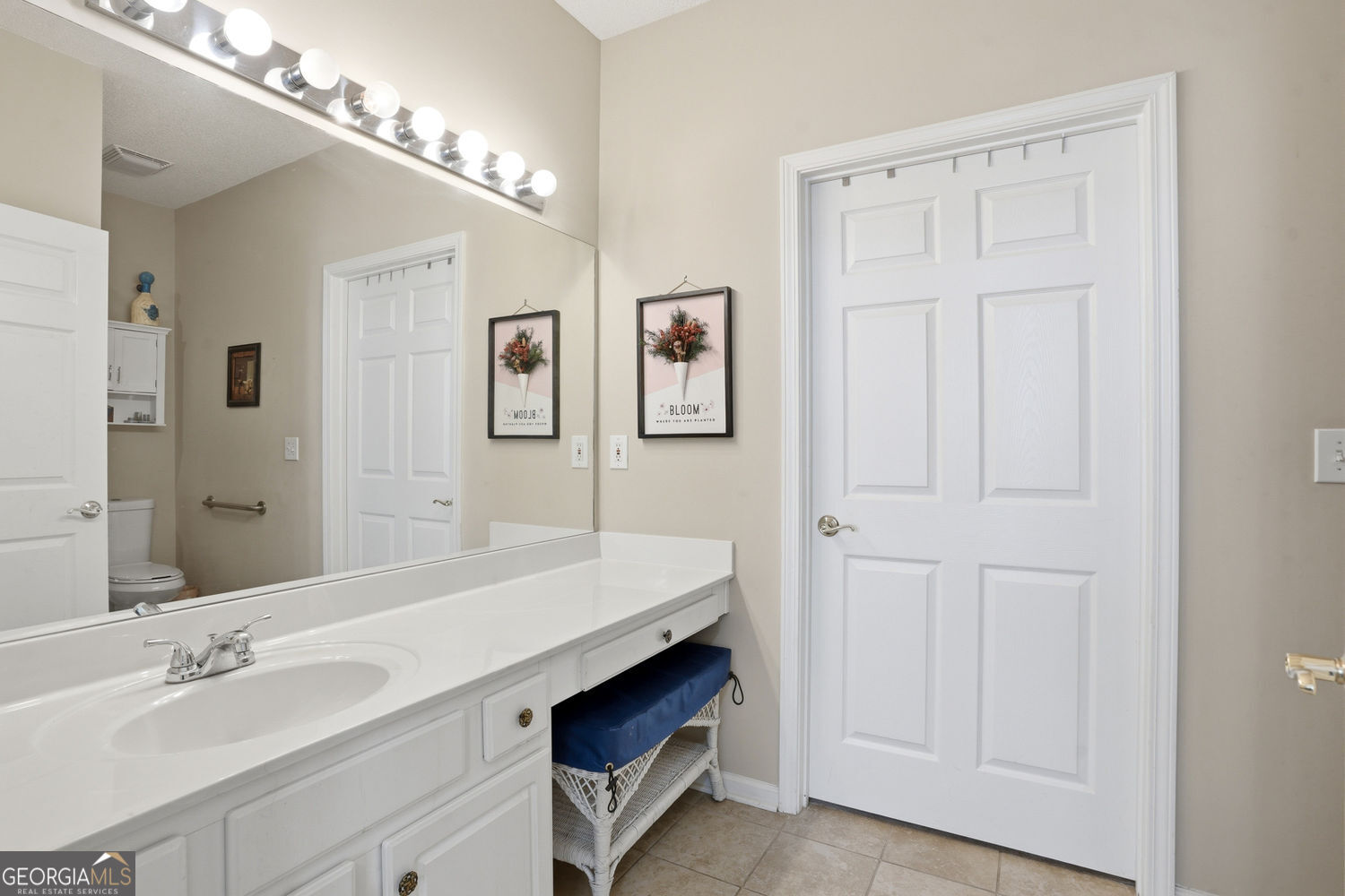 304 Gable Brook Drive Property Photo 15