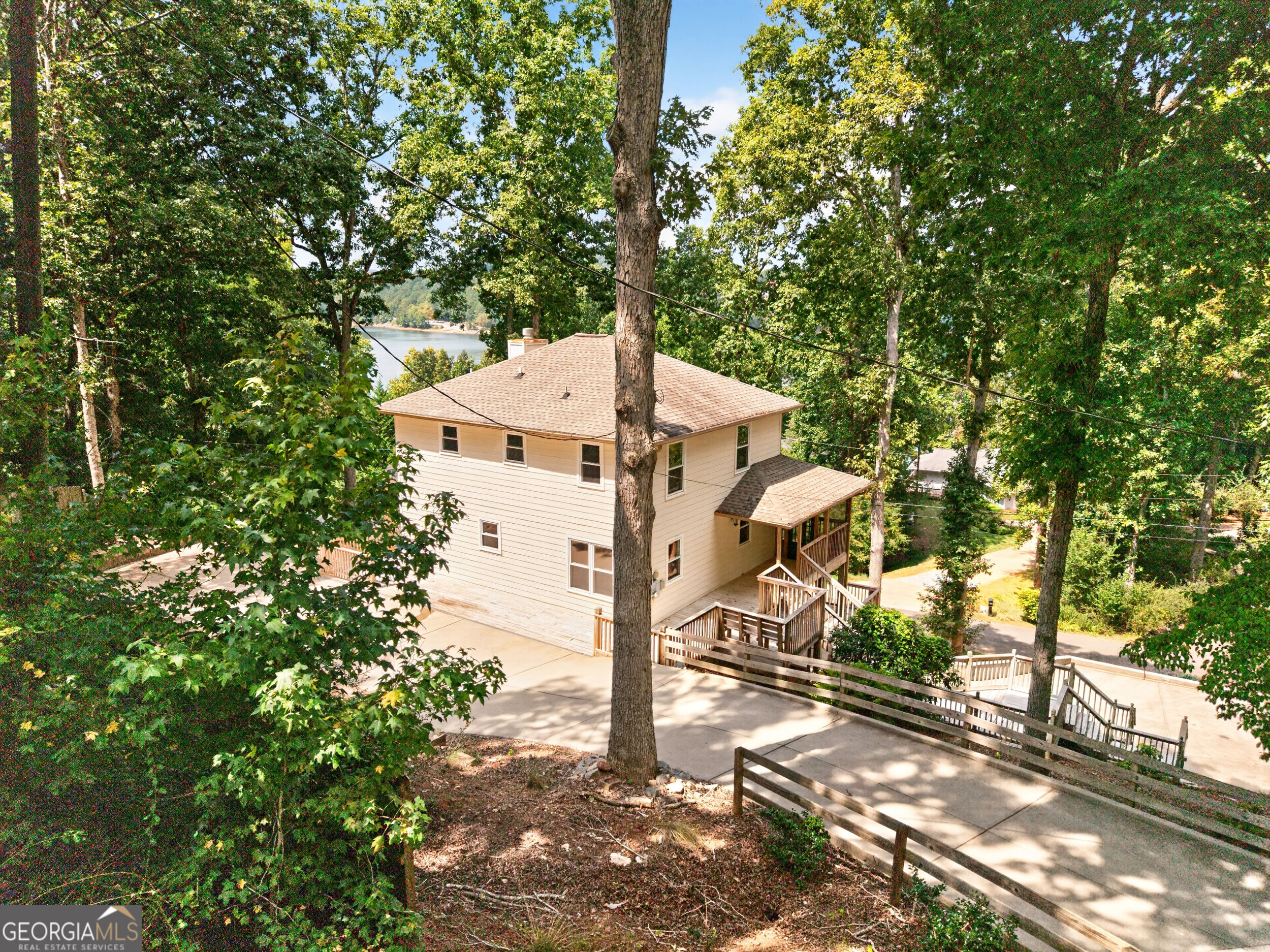 6185 Timberidge Drive Property Photo 4