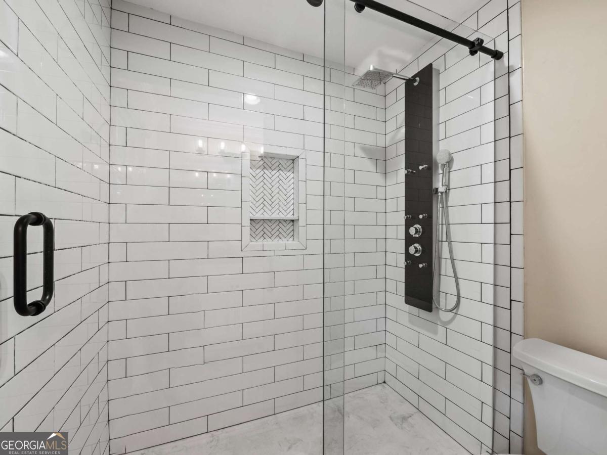 6185 Timberidge Drive Property Photo 13