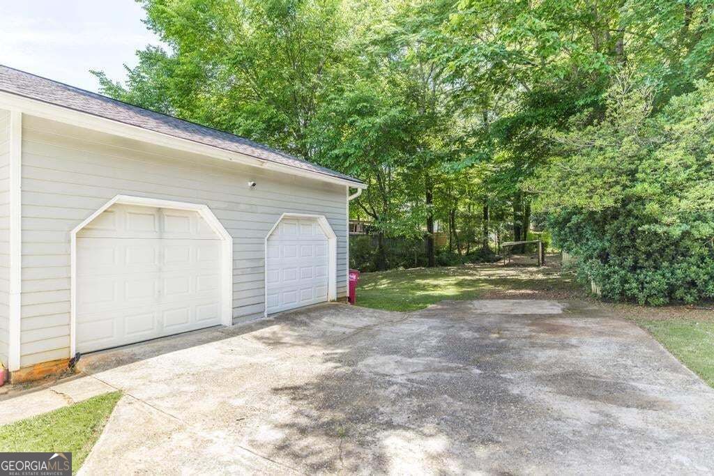 252 N Wesleyan Circle Property Photo 6