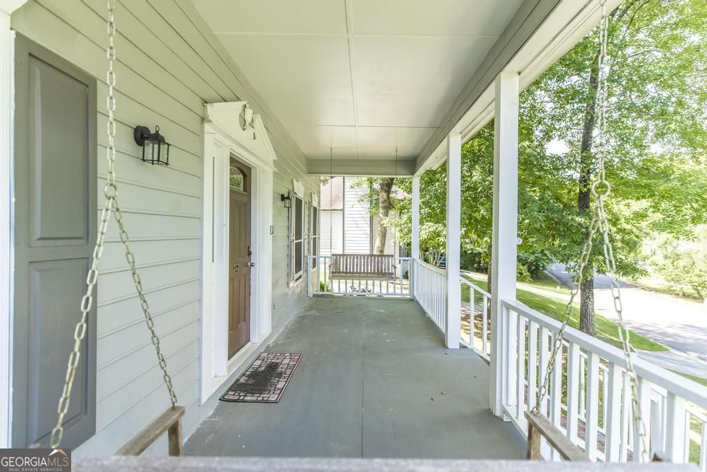 252 N Wesleyan Circle Property Photo 8