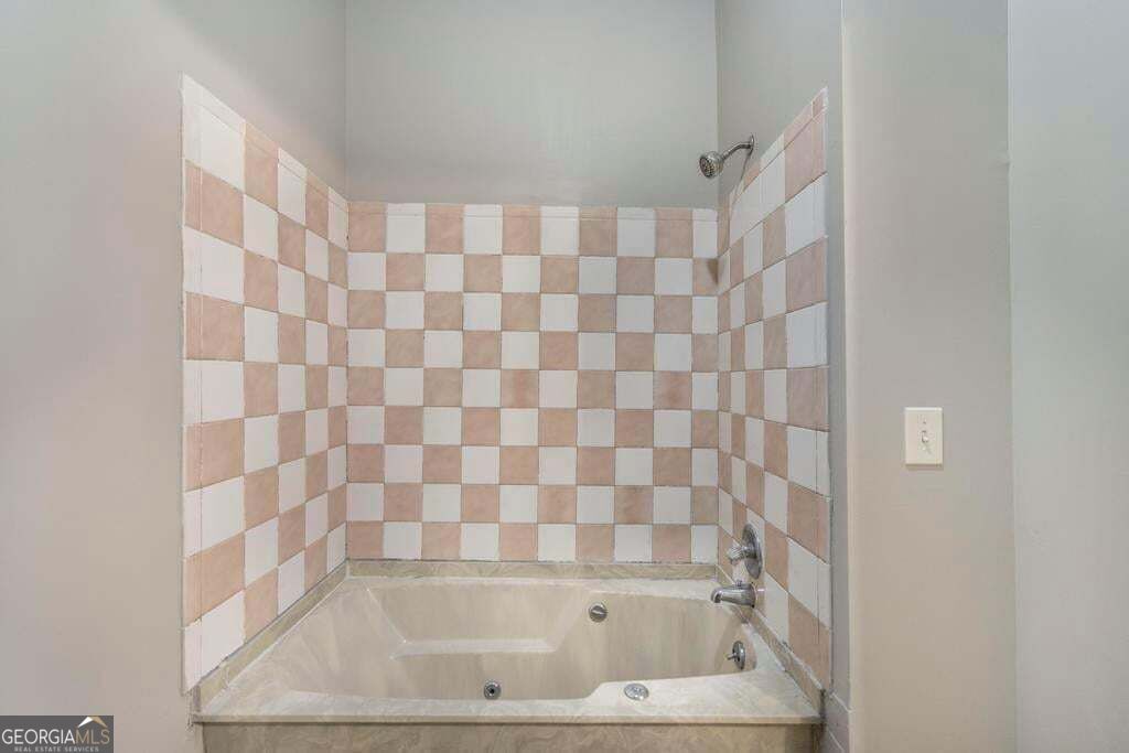 252 N Wesleyan Circle Property Photo 26