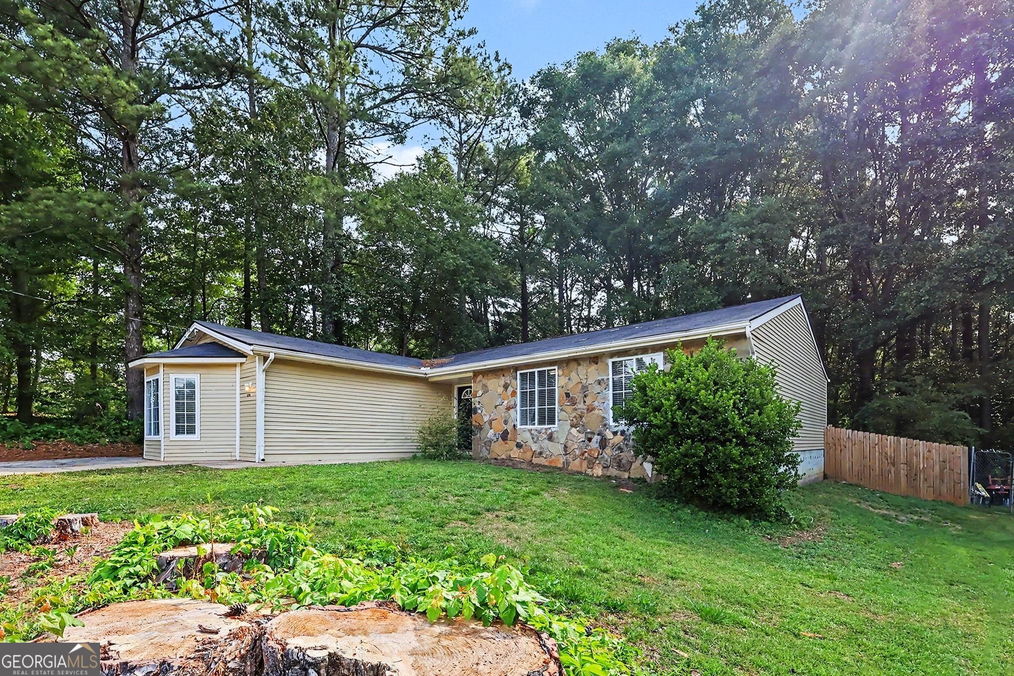 2196 Scarbrough Drive Property Photo 2