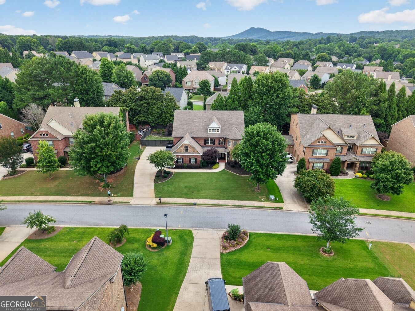 5050 Savannah Run Property Photo 4