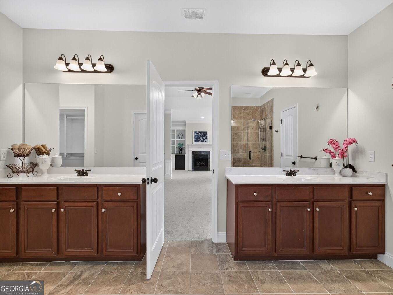 5050 Savannah Run Property Photo 27
