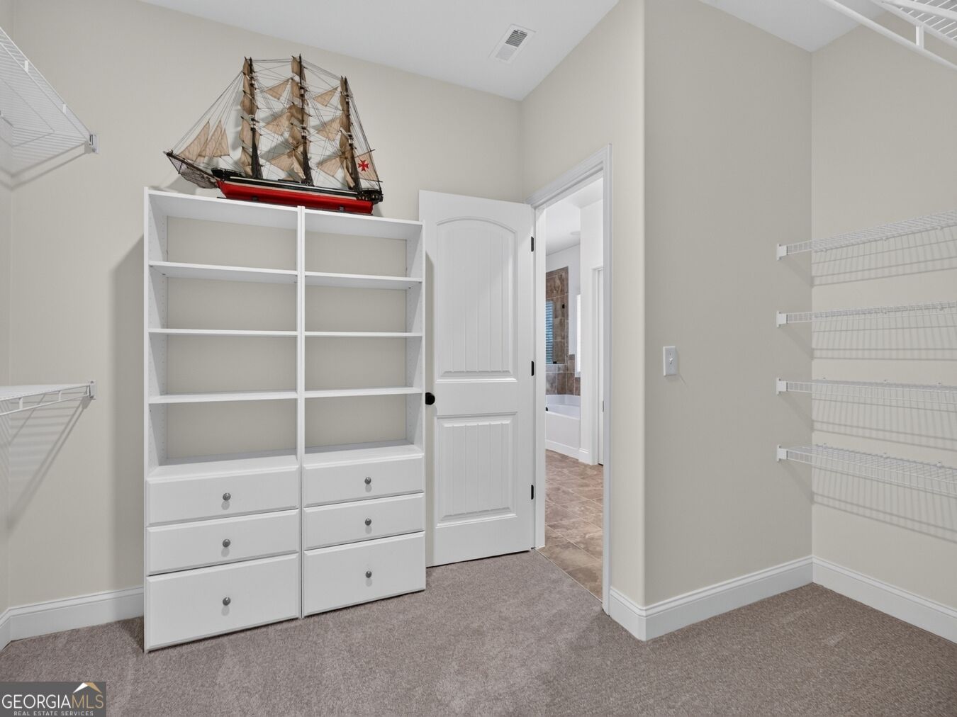 5050 Savannah Run Property Photo 34