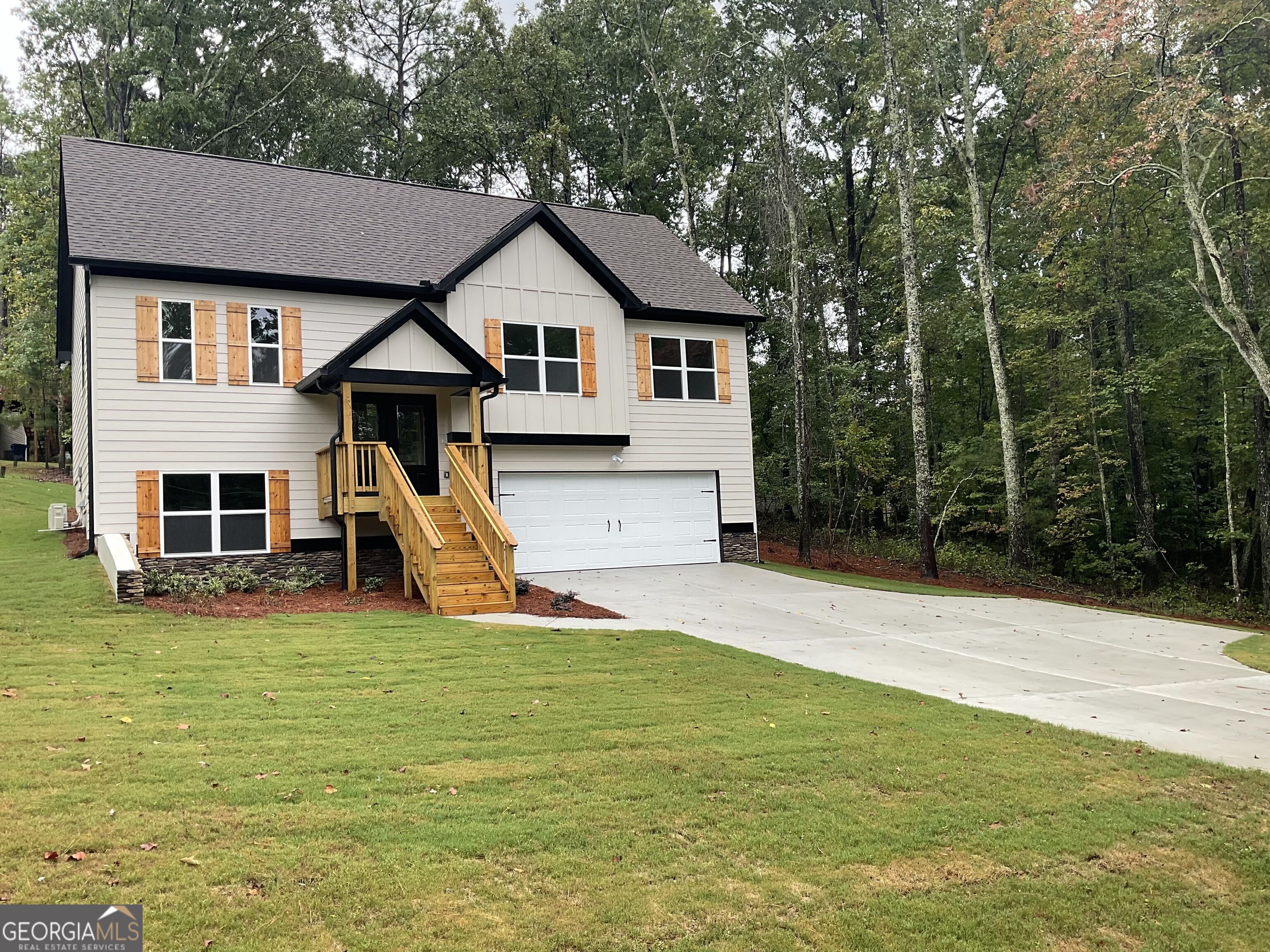 3164 Sweetbriar Drive Property Photo 1