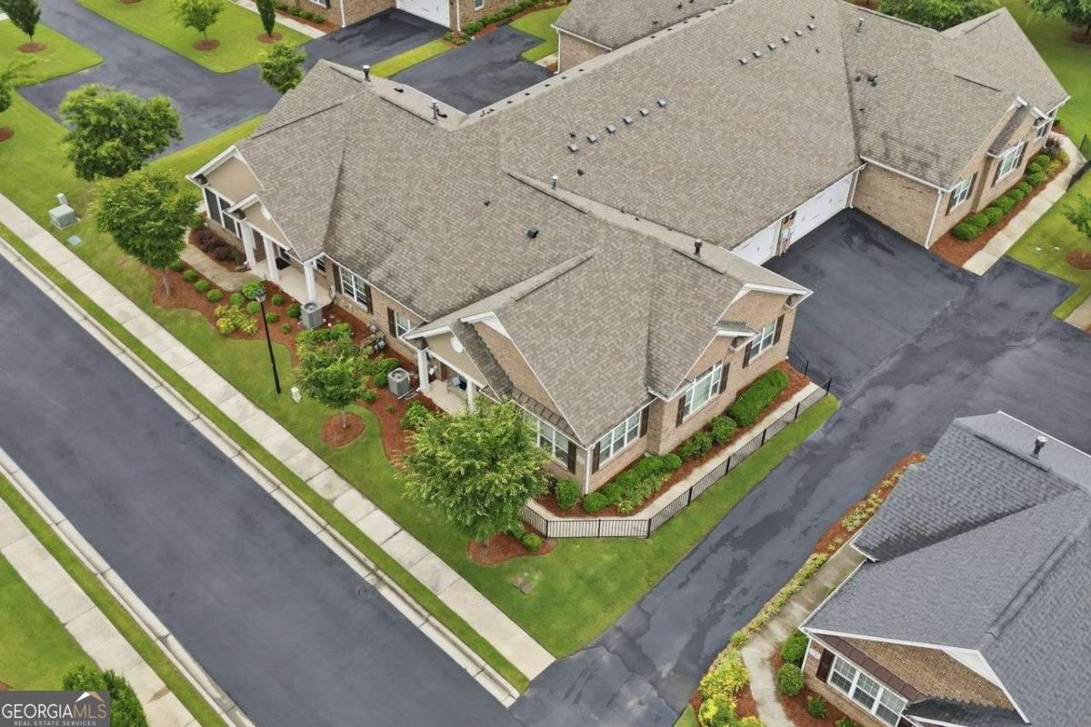 3328 Tree Ridge Court Property Photo 2