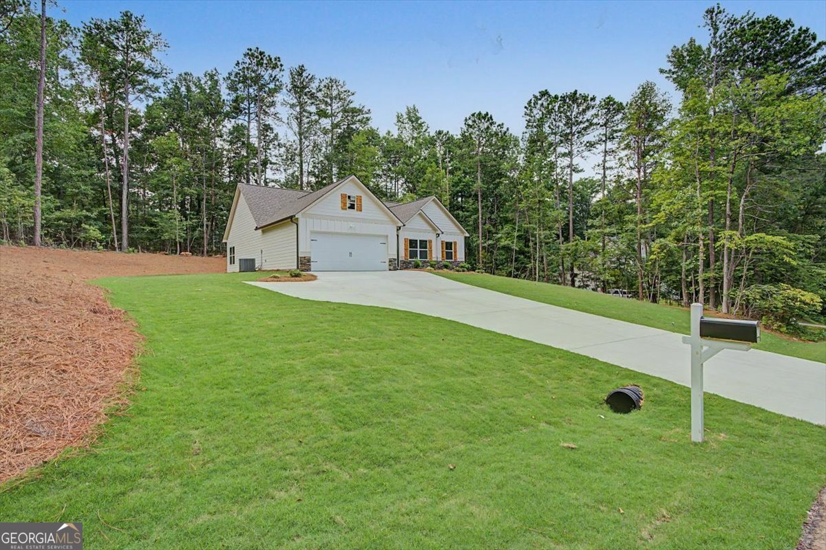 3312 Lakeview Parkway Property Photo 4