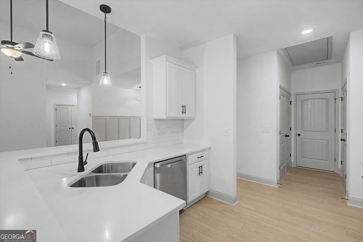 3312 Lakeview Parkway Property Photo 20
