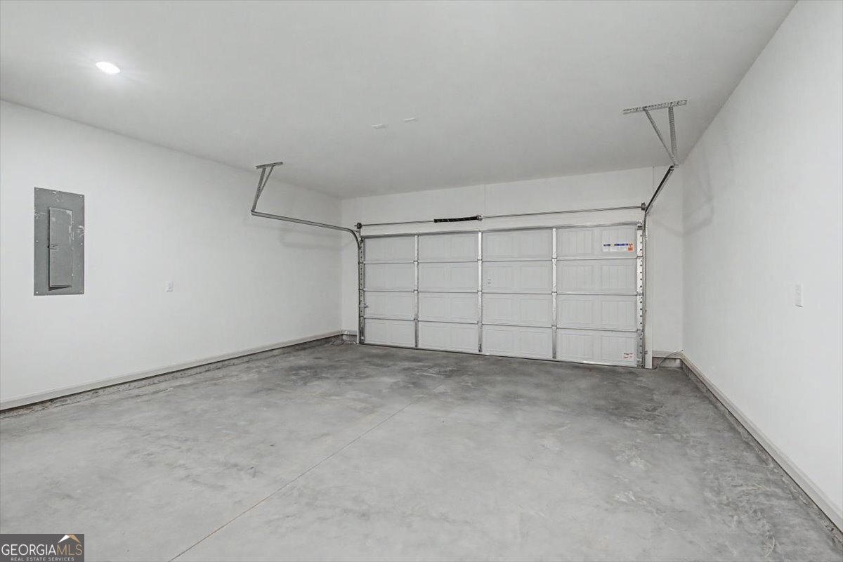 3312 Lakeview Parkway Property Photo 24