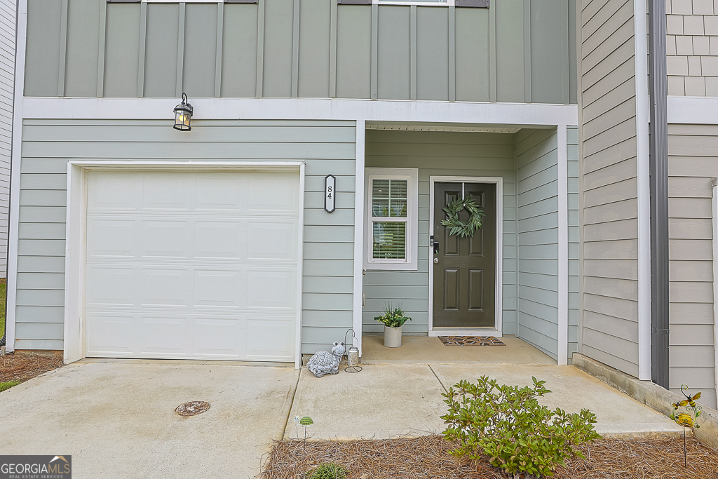 84 Regent Park Property Photo 2