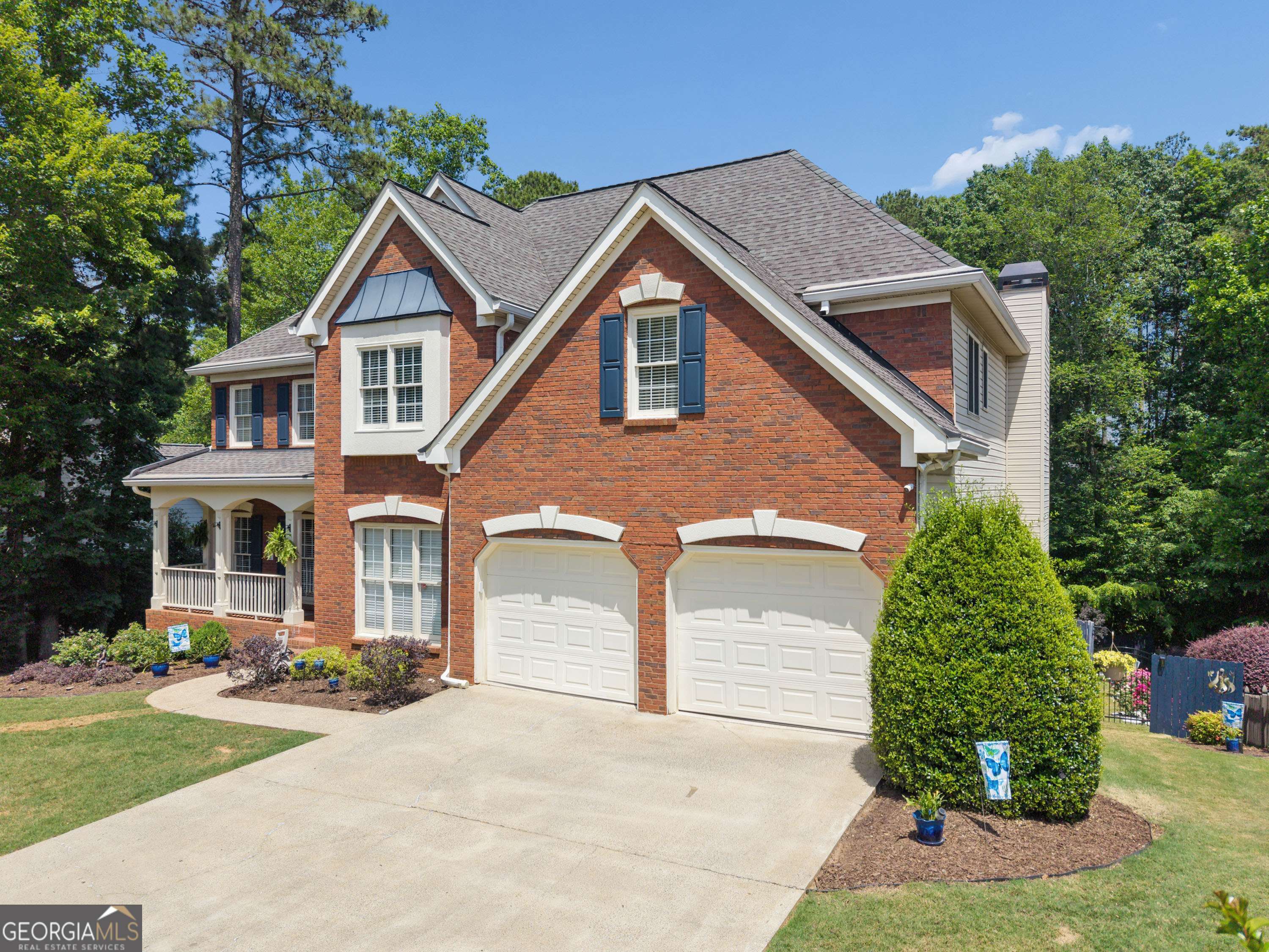 1204 Benbrooke Court Nw Property Photo 3