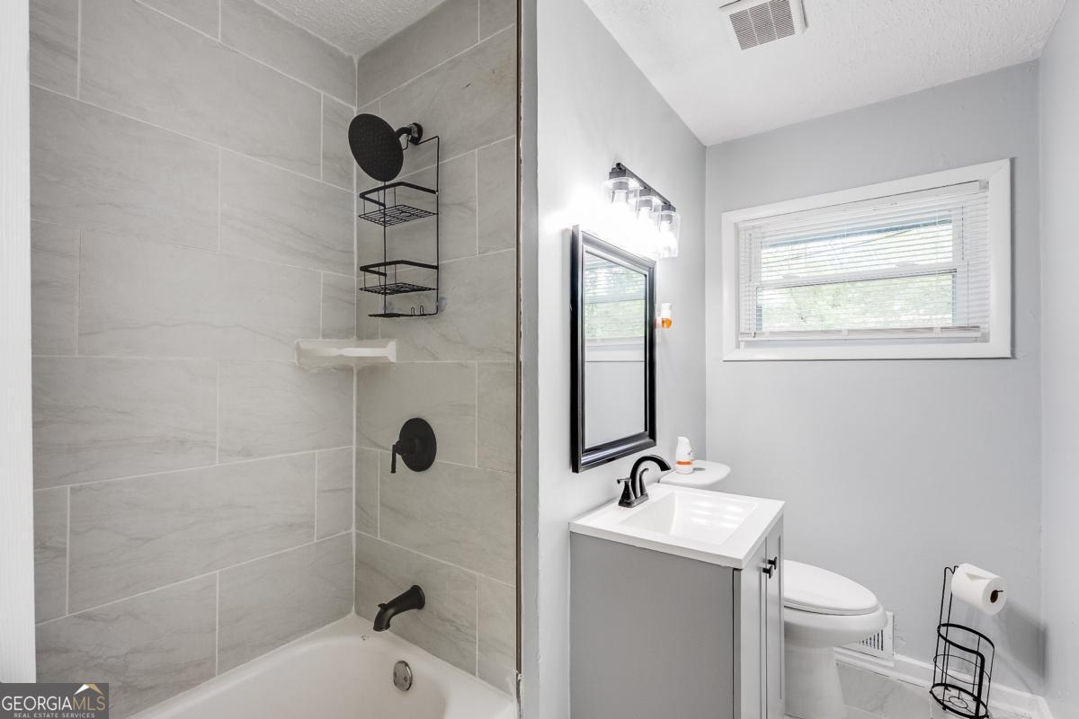 3497 Larkspur Terrace Property Photo 18