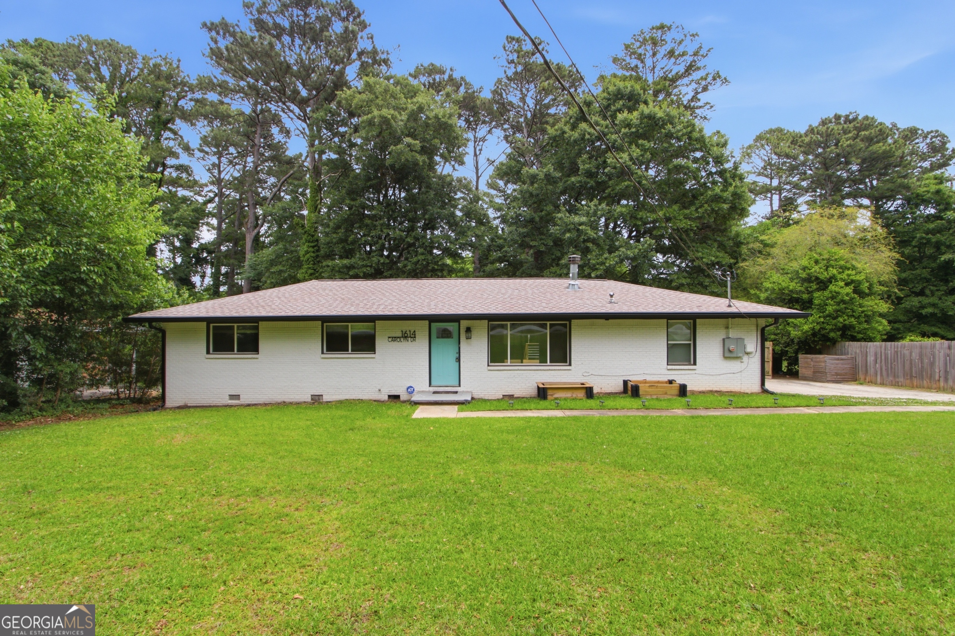 1614 Carolyn Drive Property Photo 1
