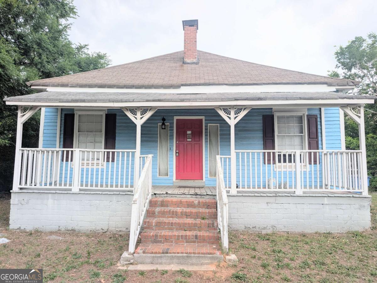 1730 Spring Street Ne Property Photo 1